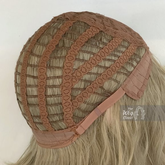 Ashy Blonde Wavy Wig with Bangs | Alicia